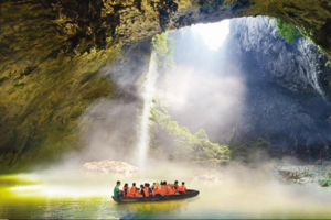 佛山出发！【英西峰林+洞天仙境】行摄徒步“小桂林“，探秘洞天仙境+体验悬空玻璃栈道