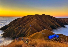 元旦/每周五【金色武功山3日，双程高铁】云端草甸，看星空日出日落！偶遇雾凇冰挂