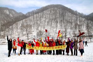 12月6日(周日）：关山雪乡+户外火锅  一日游   55元