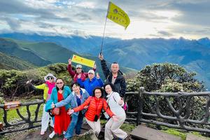 4月17日—21日：达瓦更扎+海螺沟+上里古镇+神木垒+泸定桥+黄龙溪+户外礼物  五日游  650元