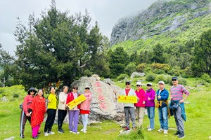 7月29日—8月6日：莲宝叶则+四姑娘山+花湖+唐克+郎木寺+扎尕那+毕棚沟+拉卜楞寺+户外礼物 9日游   1130元