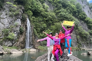 3月25日—26日：皇塘水乡油菜花+小巫峡+红军洞+白象湖+五彩洞+穿花洞+恩阳古镇+户外礼物 2日游  268元