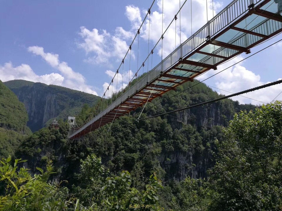 BD4F35FF-0427-4DBA-9505-8F47A9CB5E75