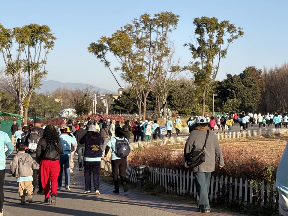 Rj-ow-FF26srIuHG-WspmffCqmmWoHbmSH69gVmpNN_vnSCDUGzFRarc9ewL69Oq