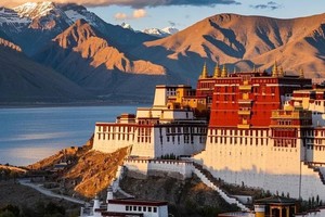 走进西藏-千山之巅万水之源