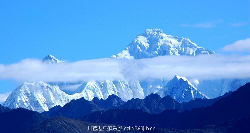 路边雪山雪山