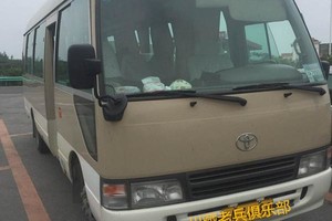 丰田考斯特