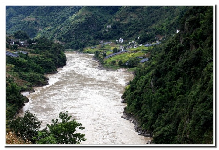 怒江的水 (7).JPG 怒江的水 (7).JPG