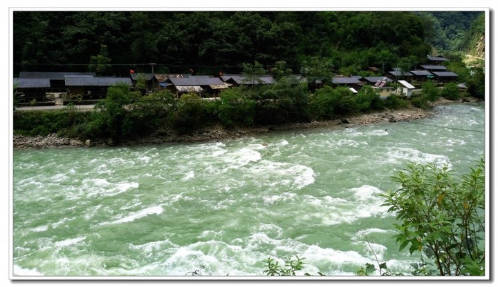 探秘独龙江 (62).jpg 探秘独龙江 (62).jpg