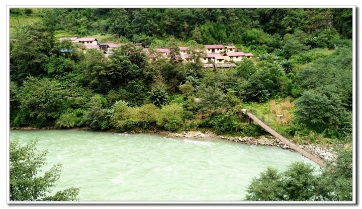 探秘独龙江 (84).jpg 探秘独龙江 (84).jpg