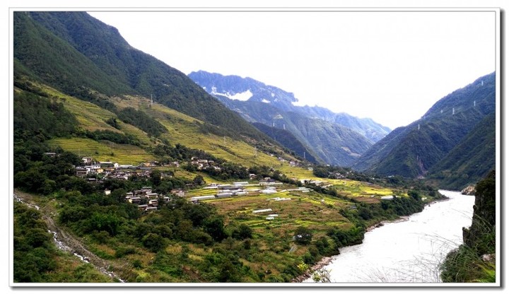 5怒江的水和桥 (2).jpg 5怒江的水和桥 (2).jpg