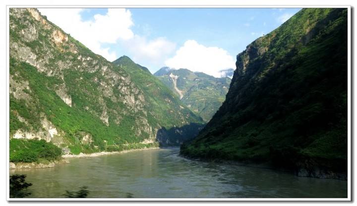 怒江的水 (16).JPG 怒江的水 (16).JPG