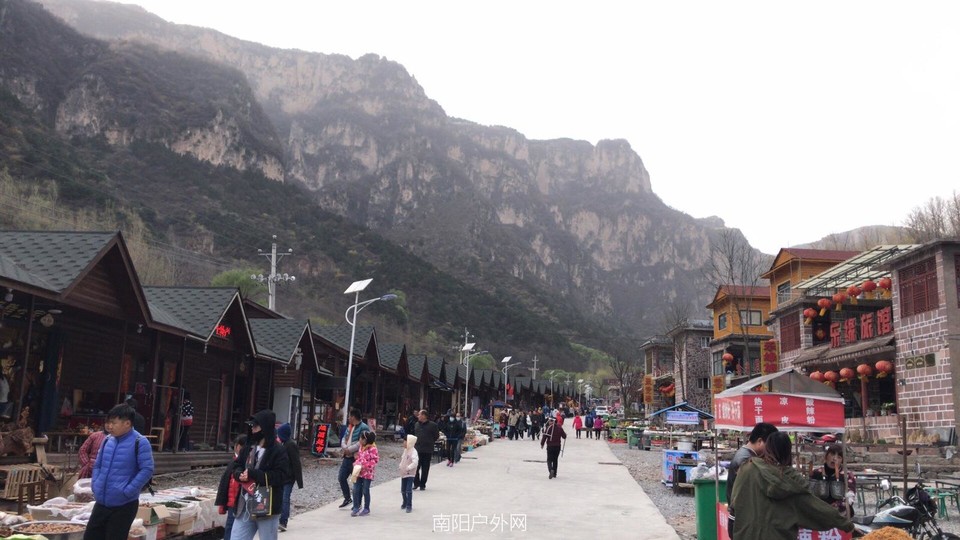 DA1E417B-F17C-4C7B-95AF-956B202A9DDB