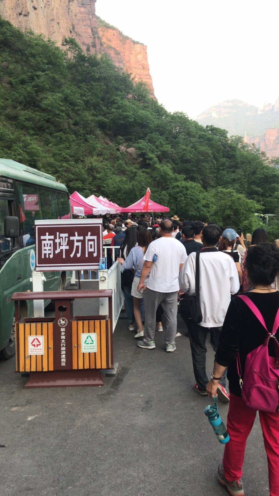 A2AF2FF3-5B01-42DF-B8AE-7A4BCC3DD8B4