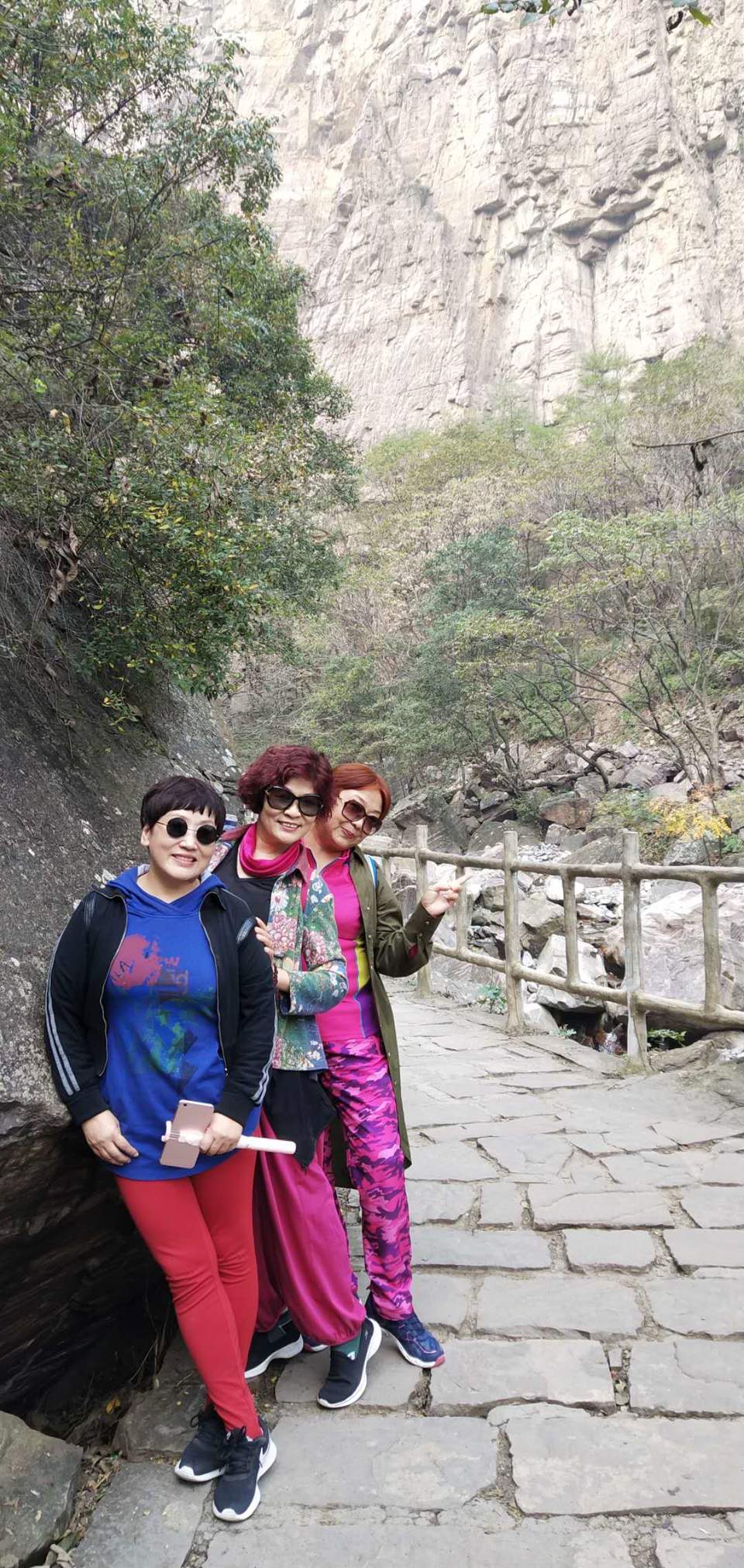 roc-CruK-9cMXFJwE3d1jeNV9zC9kFFE04wnQBvQkhudKoJrSF1HwikInzbhZjW0