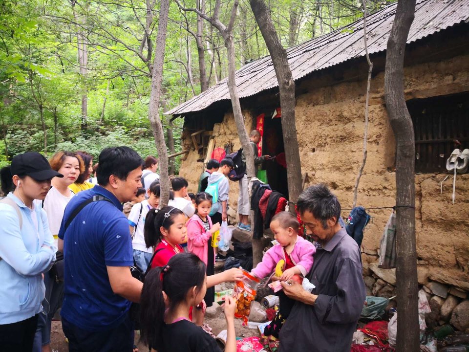 CNumXNWZlAoLDrAYMIv-LBJzN_QhWpodtarEVfURRqshvc48swtzC1VTRNDVTSYB