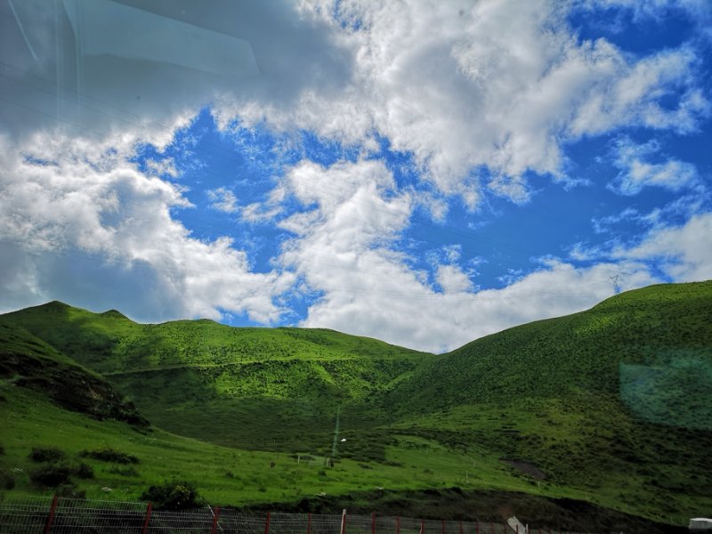 BP9Y1KaUszEI9tVsDfF-ZL3AE_0zMSgcIH4xqLN4OKSUCXchOLJKw7hWcvAsCHmM