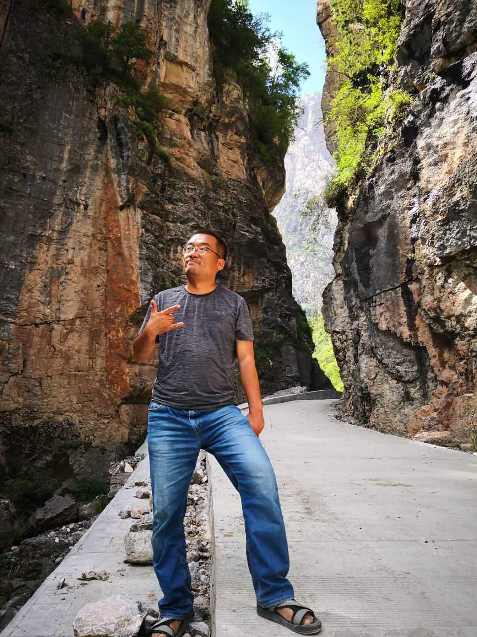 3G_9ACySdfgWFrWmebJtPqePwh5q5-2niaVeudpyYeXKYzyr1hJ8uFBVDL_lE6kY