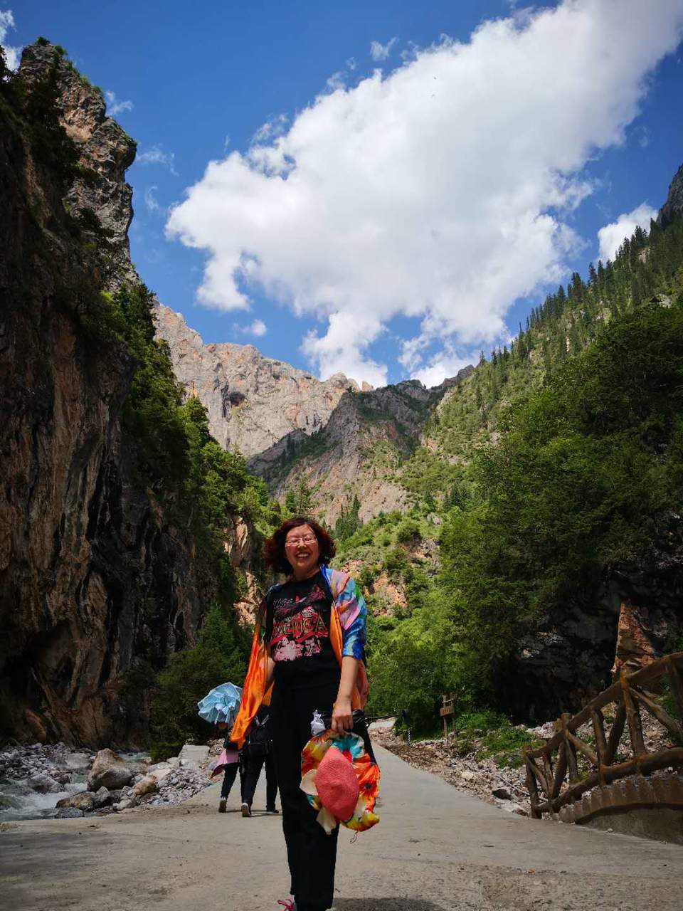 K1tYLYli7uqXHFOdVAGMMwOghVNlCS-9siC22XCxvJ7Ds5EvNaR1edS0ruoSg9iX