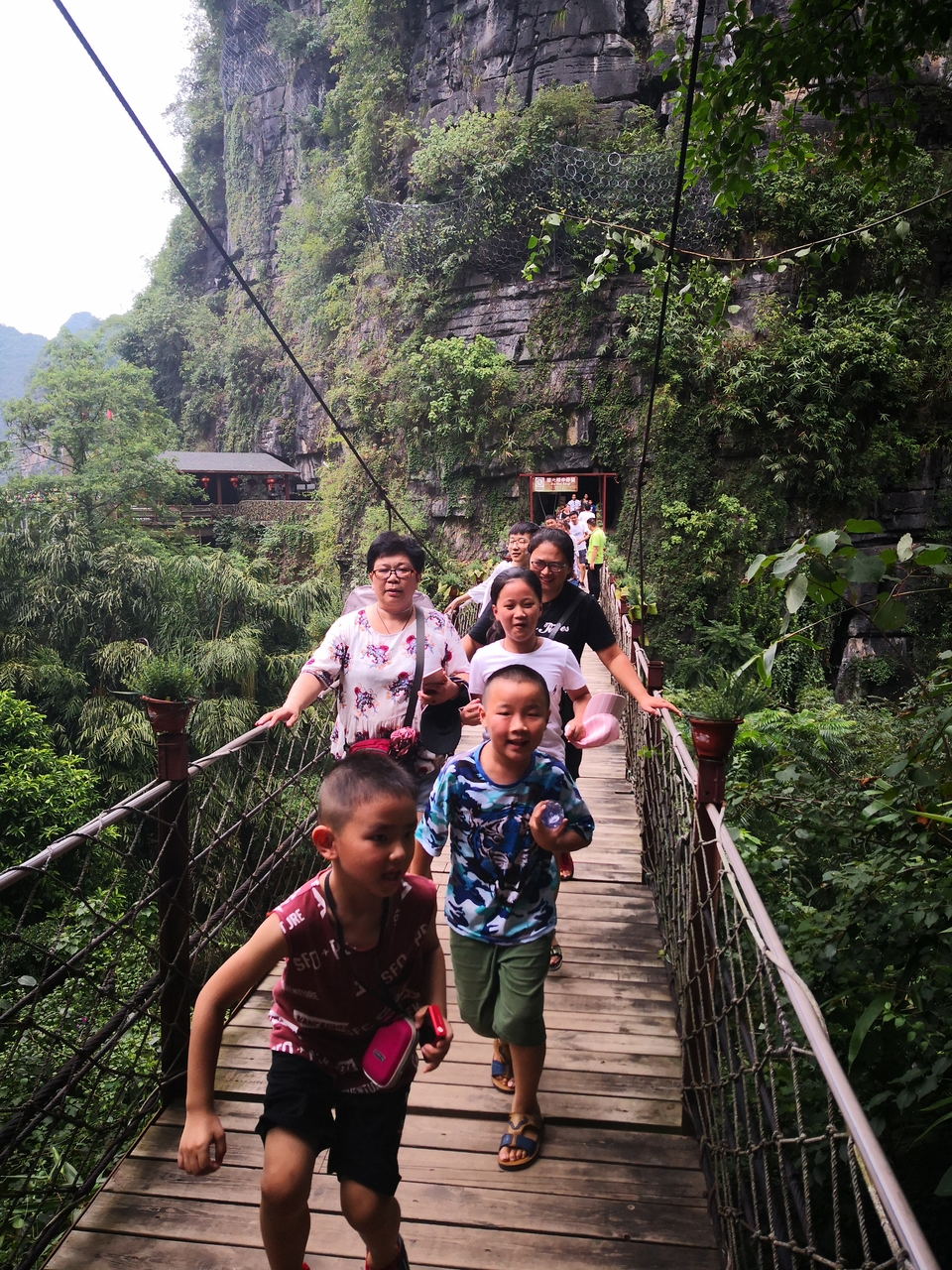 MT7UtZenJbzw_P56K5nMckFheQ9qgKqtME9CH1OI38_ztddLSrpfGxd0B9etNYBu