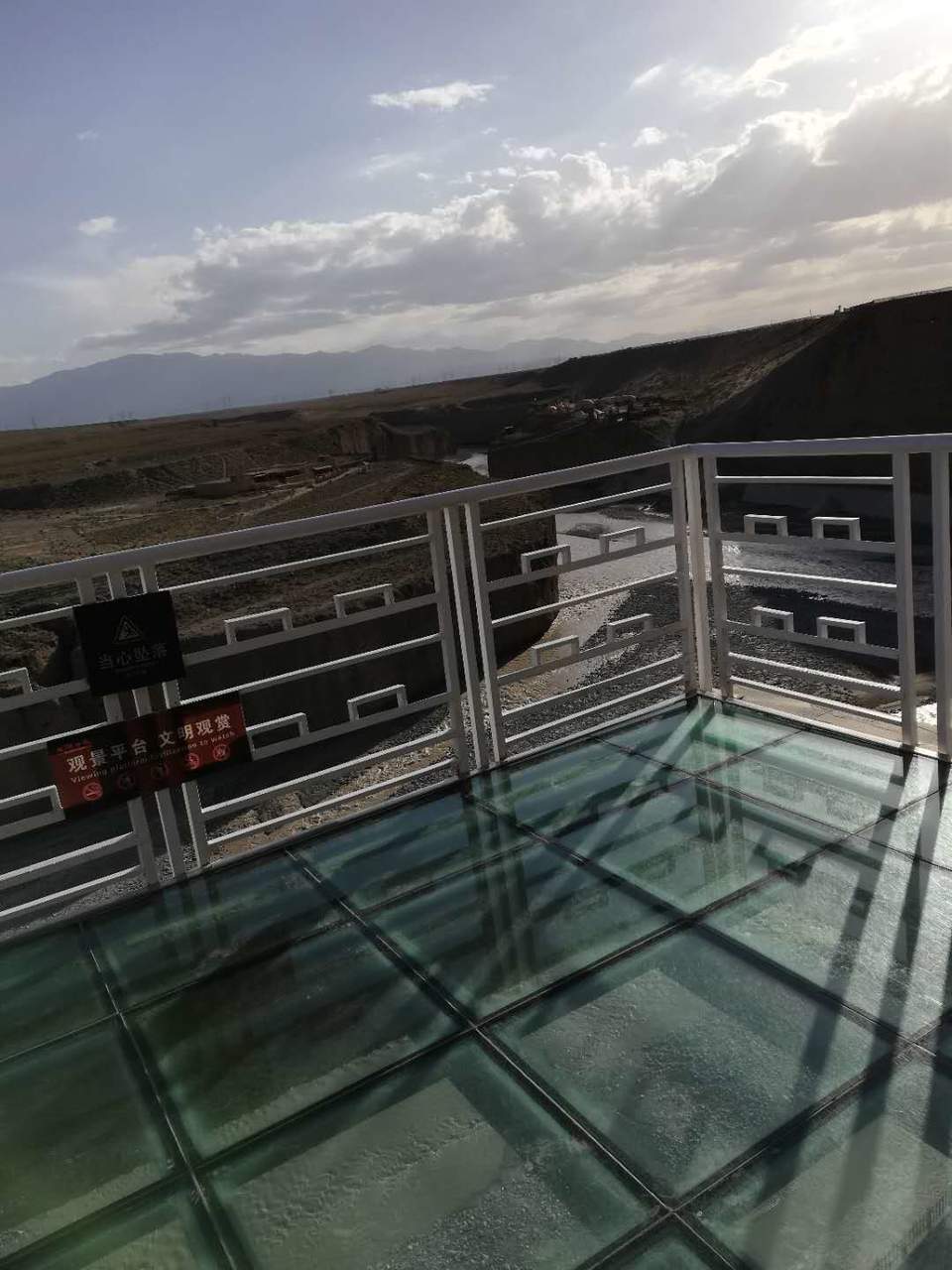 MvjxWe1l-T-HnDQIH_mROI1jT71elAOTuTGx_njN2RFVwGlE19J-U4b3bGlURXYZ