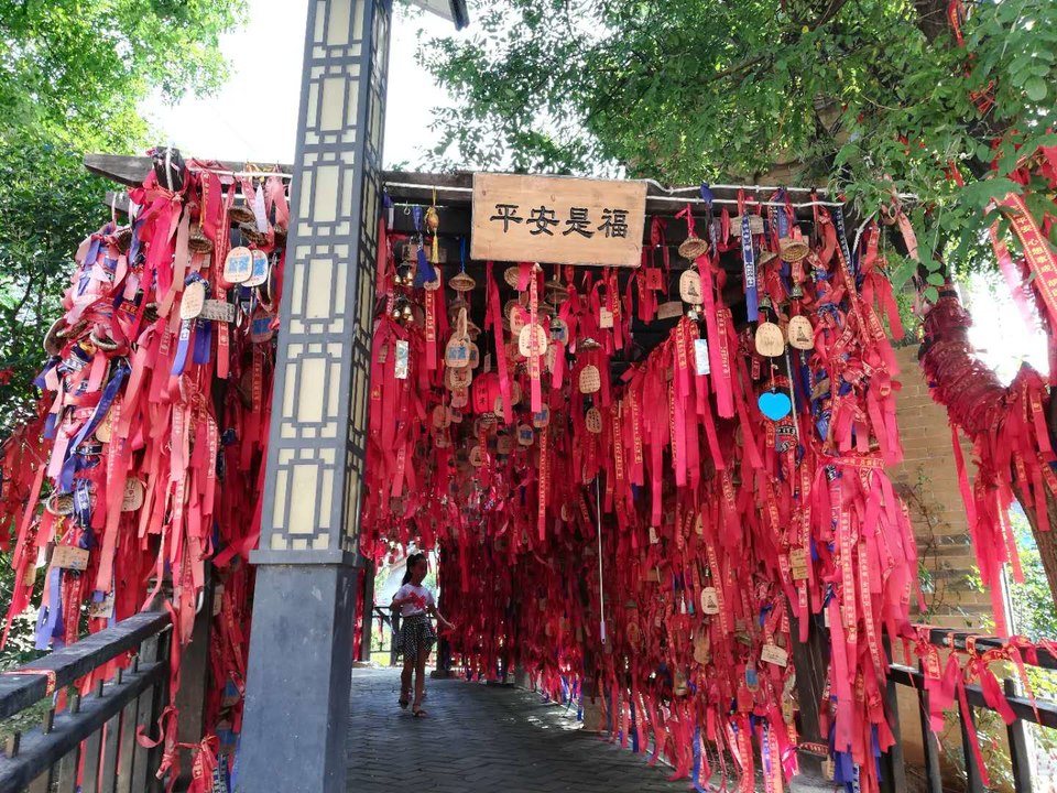 K48cyAXXQjdCBJHjMk8_V3caSgz60MWpNEAp-HPBrAonAT1m04lUtpkJSomkFqkq