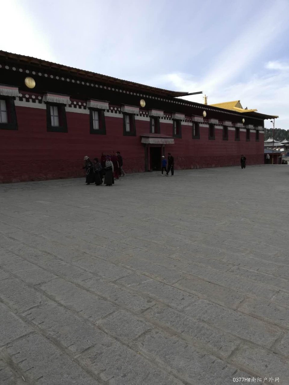 t7-1scamst13Awn1B4e2MEMJ8oA10Zwz0KOkcrqBuJUy1RTPDI5IiPjFAwCPtZlA