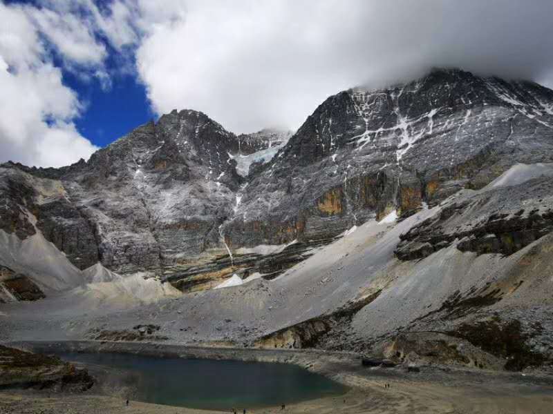 CW_M7n-uqXUbGEExdg8oV-iT1rw0oSHTJMtsubxyp6EacbVGQGmlSpzIBWdDg3MC