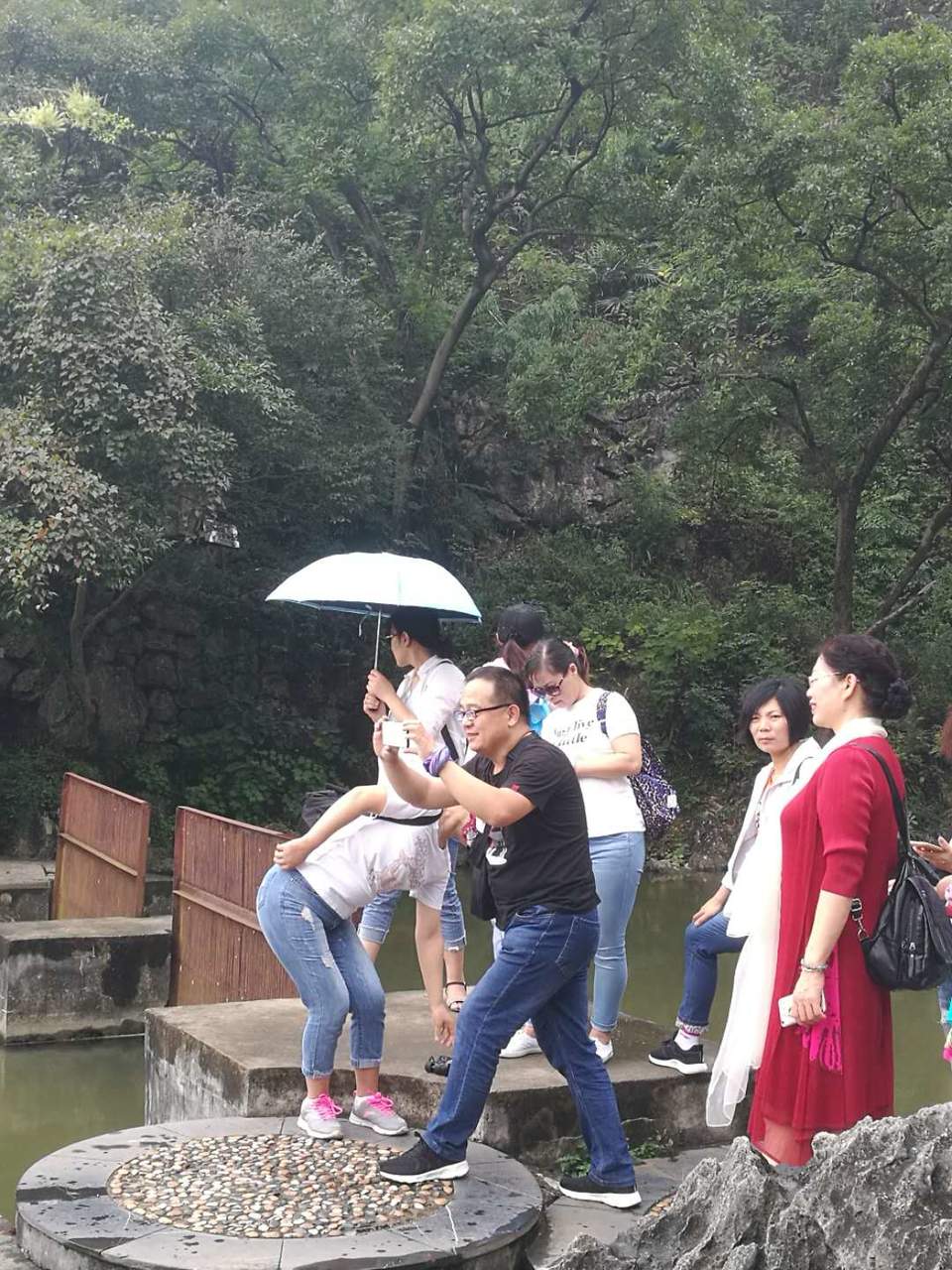 1yAQ9dPMau0DhCxvNrzU8w7AjbFxGamzT8Stgnfa6QYCYNVVgJM4gVNBC8umwJiU