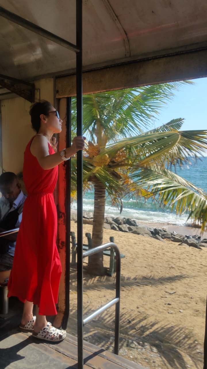 5AFF4A3B-84AA-485C-9A36-39FECC1A5FC3