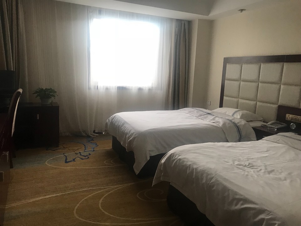 050DC4B4-DD4E-4D9C-9964-49EB699C9A5E