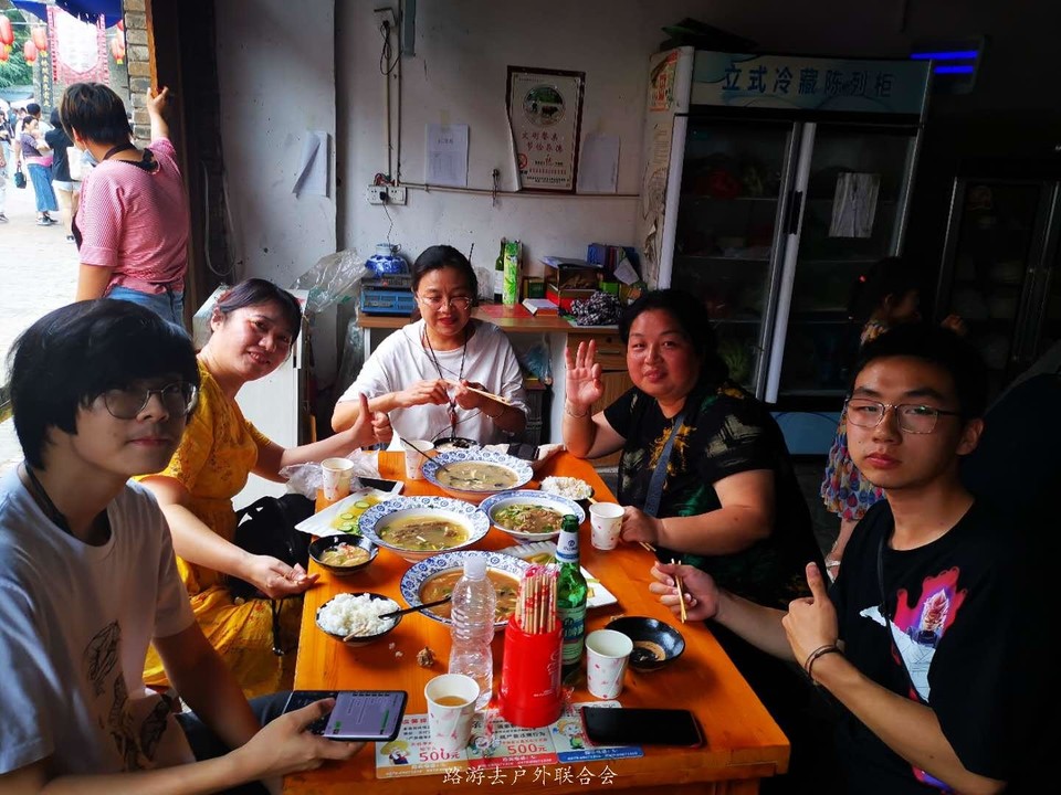 EB-7ZsTv7yAfPSo3SC-DNCtSzhkAsZImq0ayhlDFkXqbQ1RCOHRrIgLQreRQdvGI