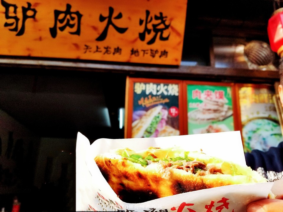 uri_mh1575705943379_mr1575705952606