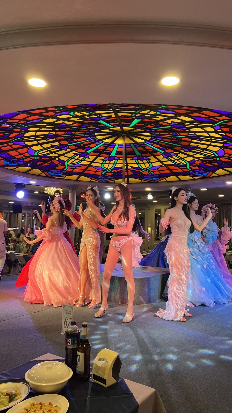 东方公主看人妖，芭提雅步行街 (4)