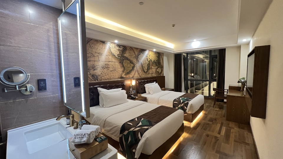 飞鹰家的北回归线图片 (2)