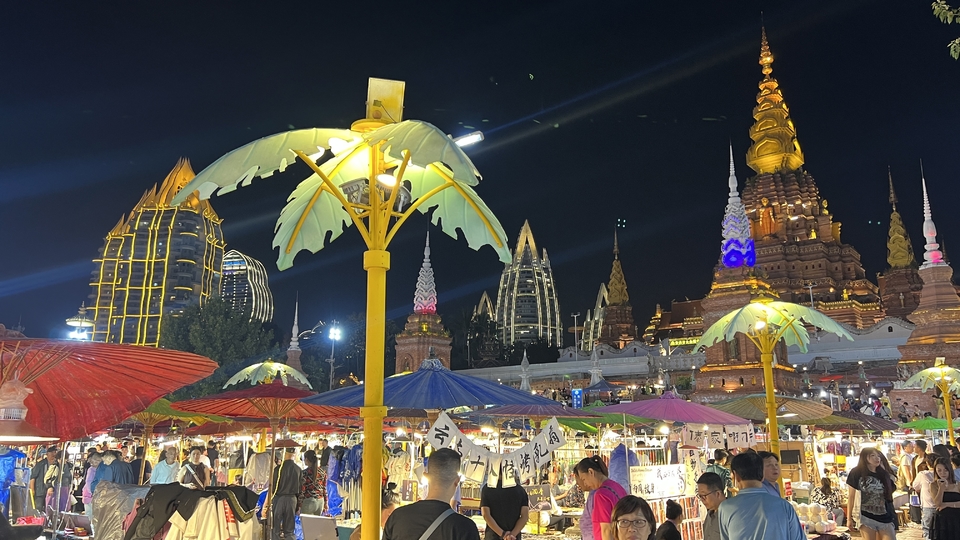 西双版纳星光夜市 (1)