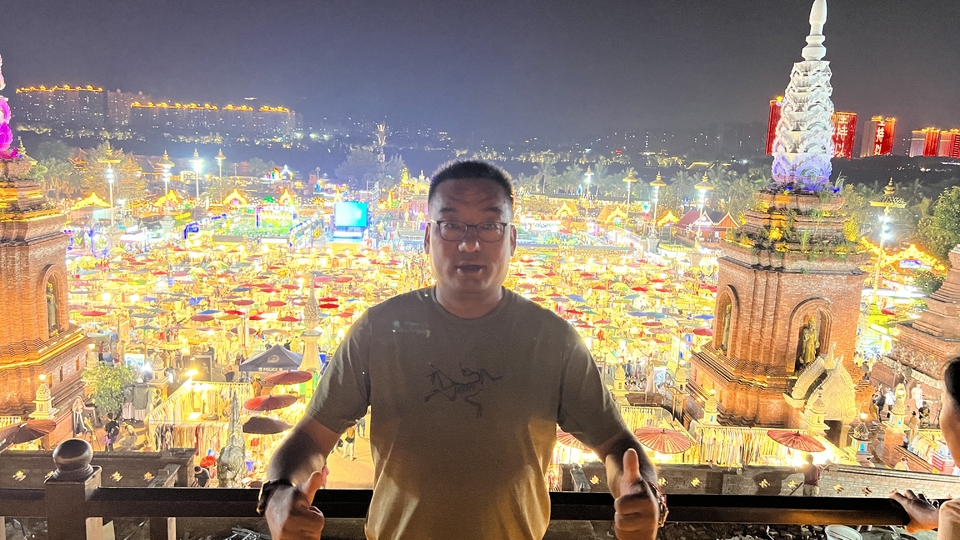 西双版纳星光夜市 (2)