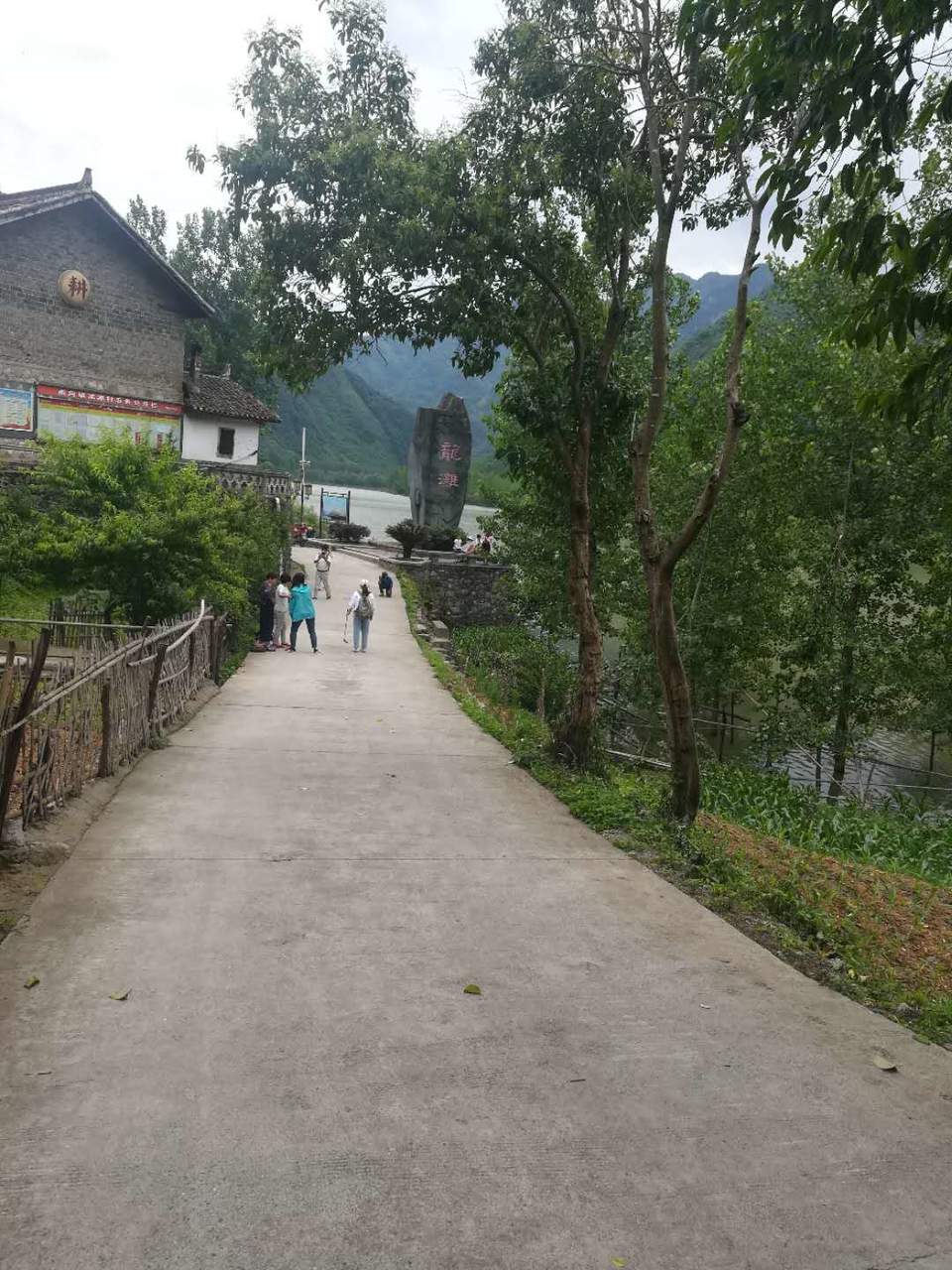 c4L6woLNsvrUXyHQze9qrb3HSC2OMvfOw-VEyAiD2fyFwKpv9XJ-TDNVsJdA0rFk