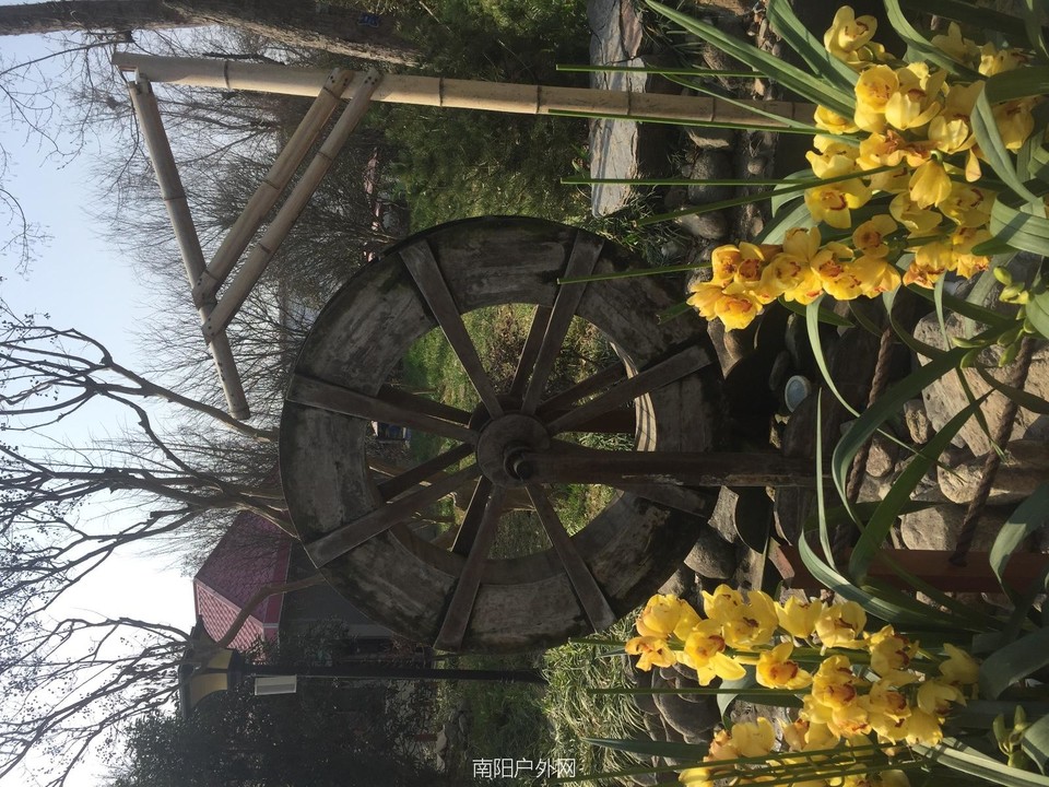 F7189B81-CAB1-4B29-A1A1-E15E25E60ACD