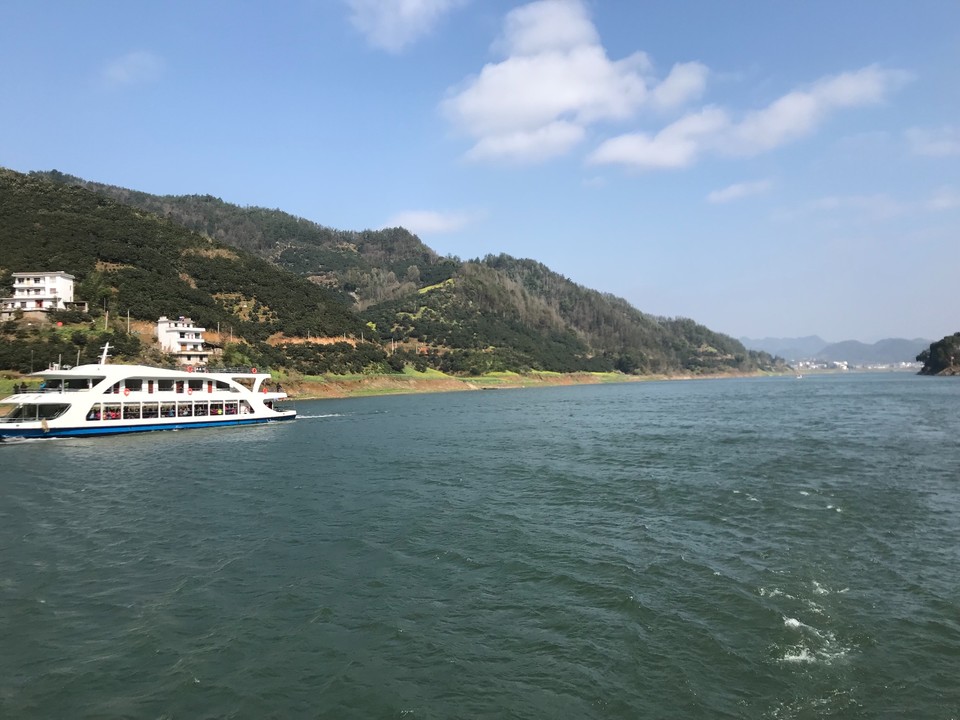 EB2A47A3-CF5A-4E8E-AEA0-3105772D31F2