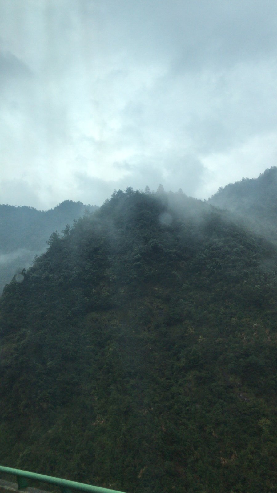 6DA93EB4-AF3A-49EB-B84A-28484B967F76