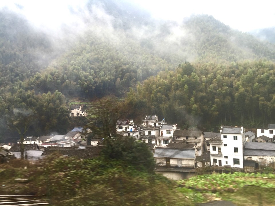 98400079-27E9-4112-A4BF-CA88D6B5D9E5