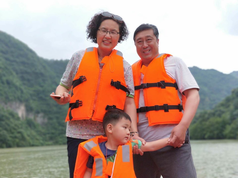 ETJQnF-PEAGRfxk60XBo_N9B-e2pXTkHZZLKsMq2pcUQzM2f-Wl8pkYaz2zXGp25