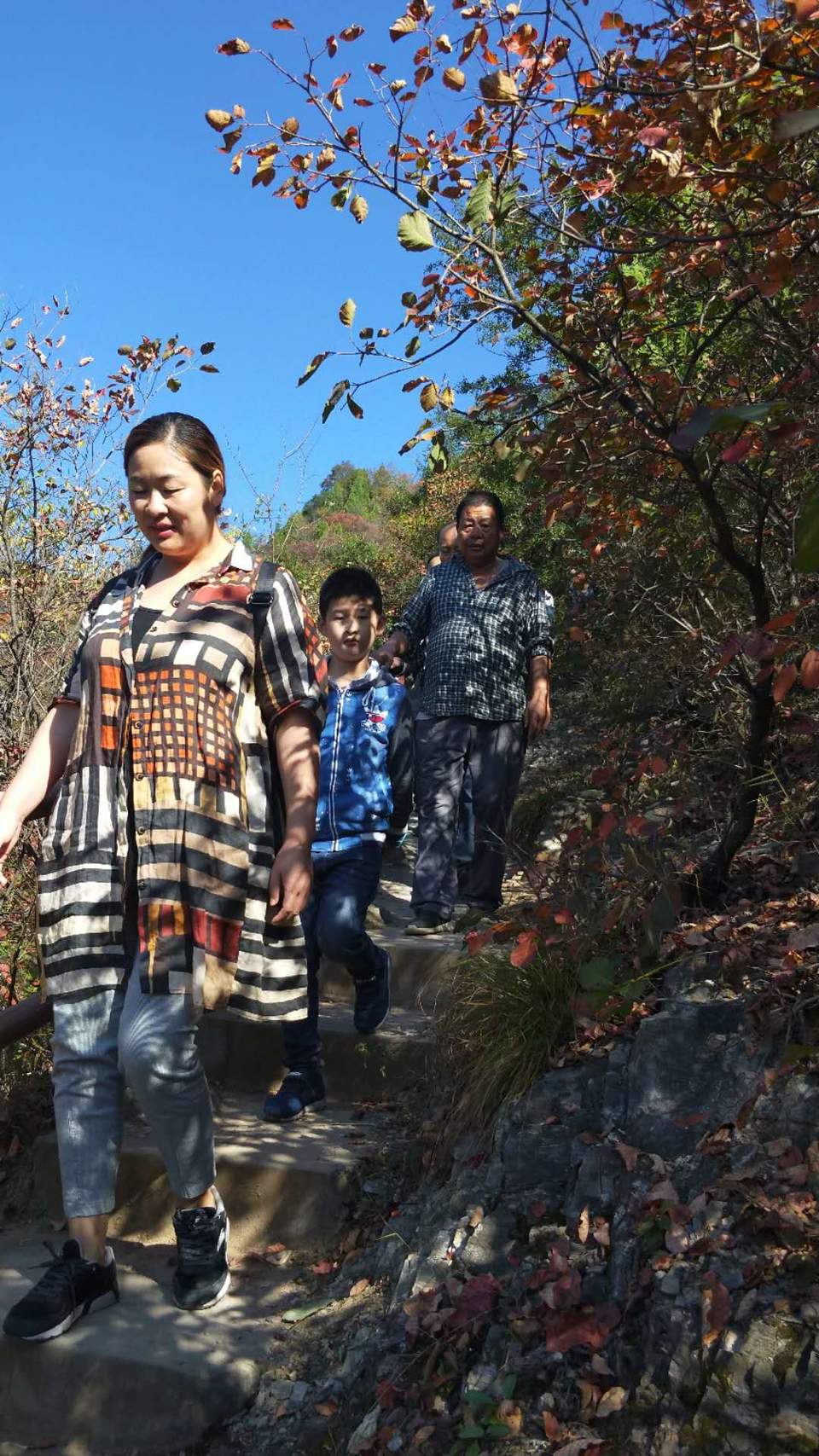 kSjDVeF-vBPzBQKYx0RfK0FxuGfCN7hhV2Tg-ZKrCMvhvpLgf7uoqRaRG9KpWv3F