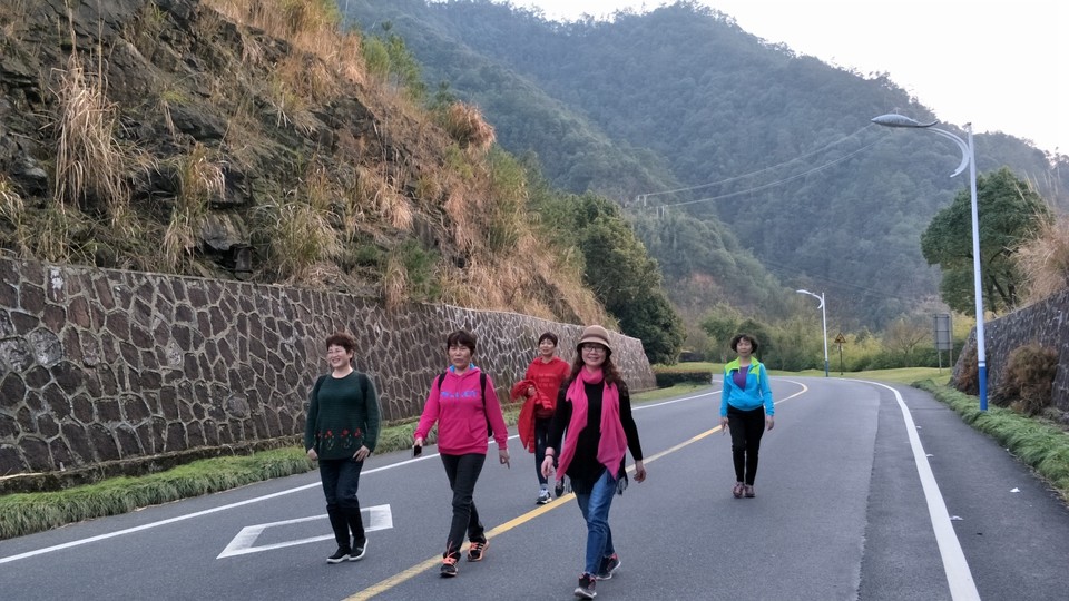 EE945204-04F6-40D6-9BBD-5ABDC9CFE5AF