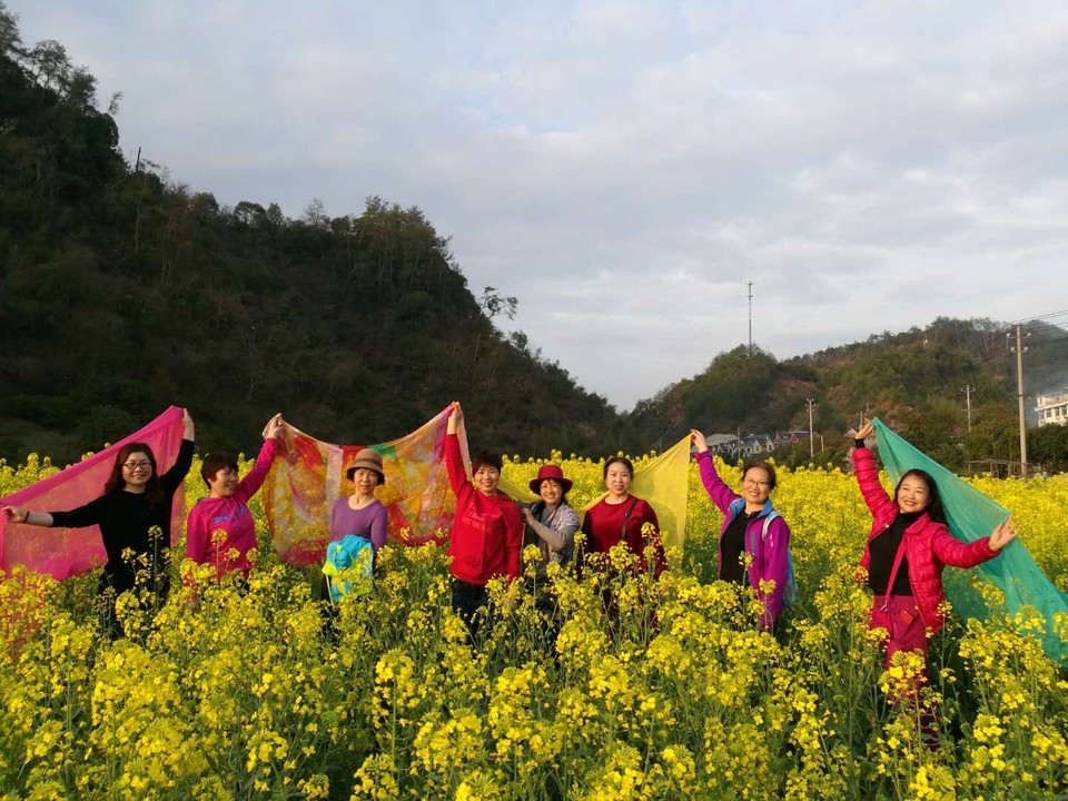 D5816749-E6FA-40F0-859C-9EE2F6A524D2