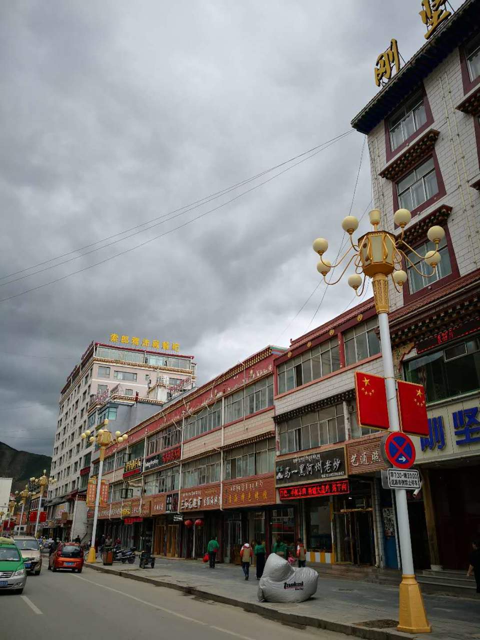 Pp9AlSFJ3bncWLZWmYC_NdYfm9bSLWFVV-CeVmuhMgwAMtTPyYSJu-W6taUa6dEc