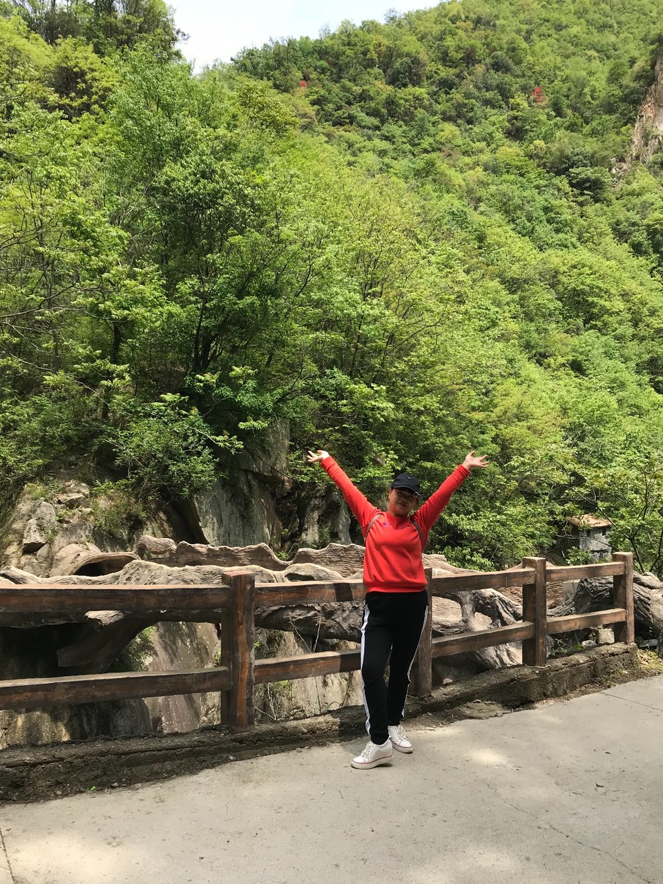 18ACE2E6-02FE-4625-86C4-24C2F9615C8E