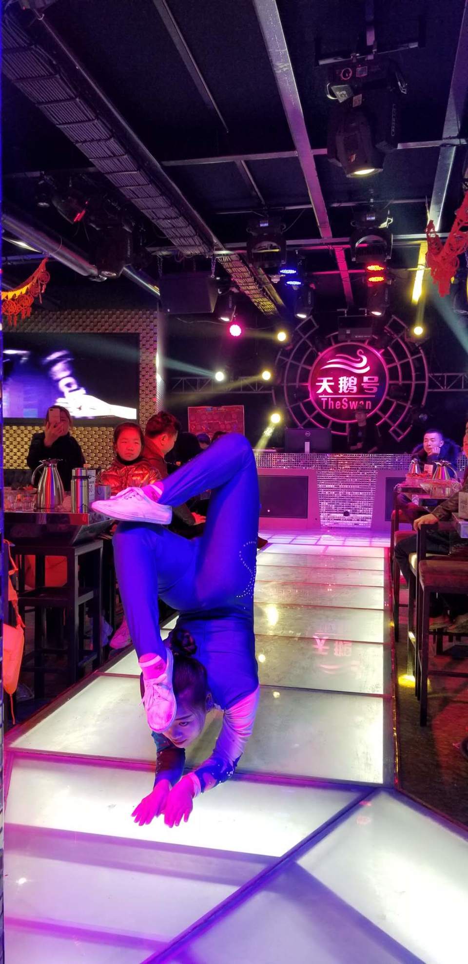 ve6y9mGh7W3nmMg_tHoqVQXzh_i-Iy3FmuR6ezcIXBb5GSlUN1IWW3KQXWkzibTW