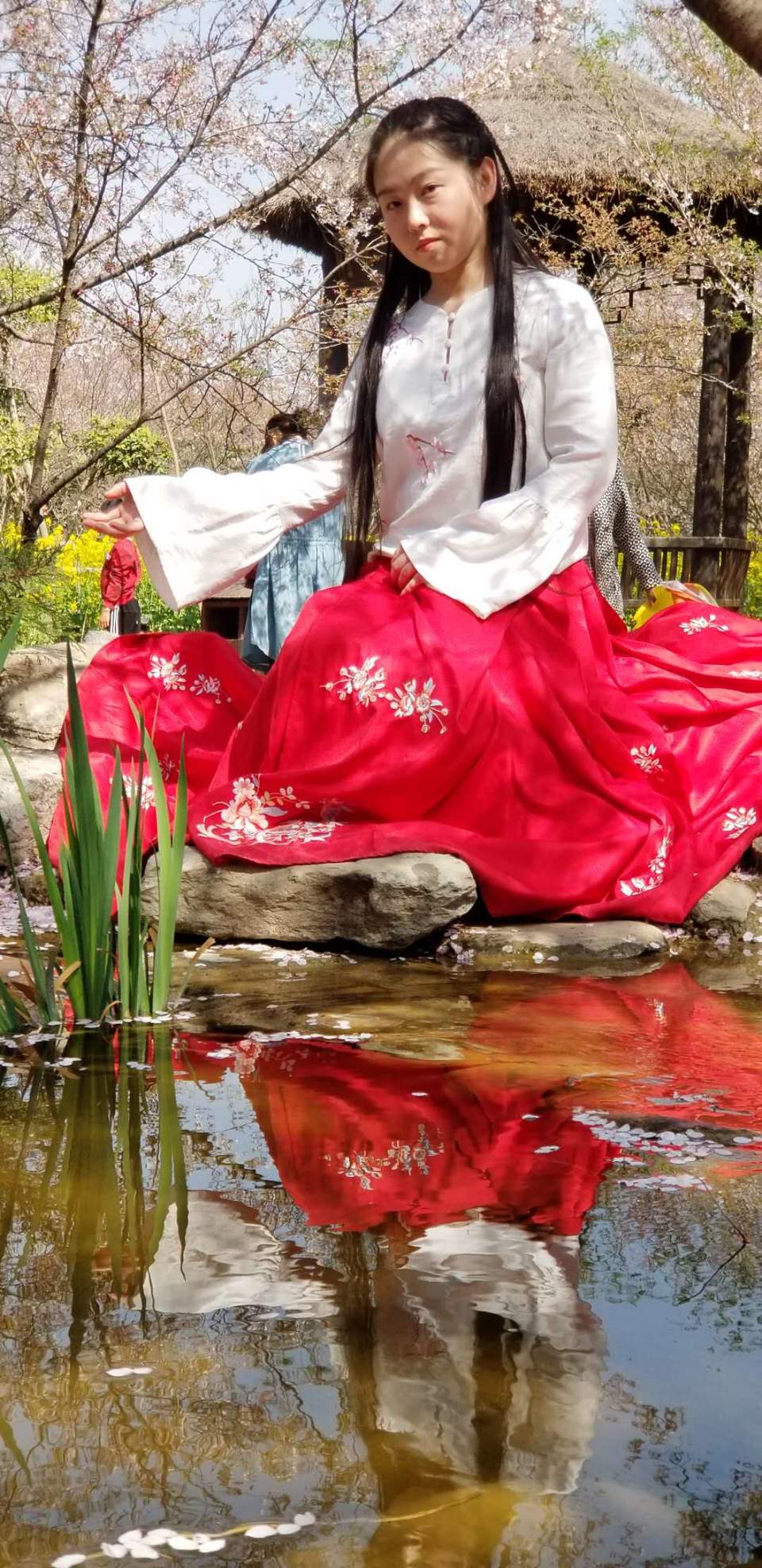 RJBgHsq9bDR1vUZUdVBk1tF4RESqeIogppHHf31DPaNRt_6rV2OXDd_YurjZ91zB